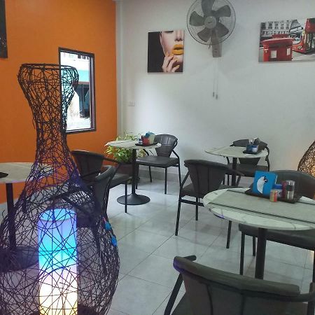 Hanuman Residence Phuket Buitenkant foto