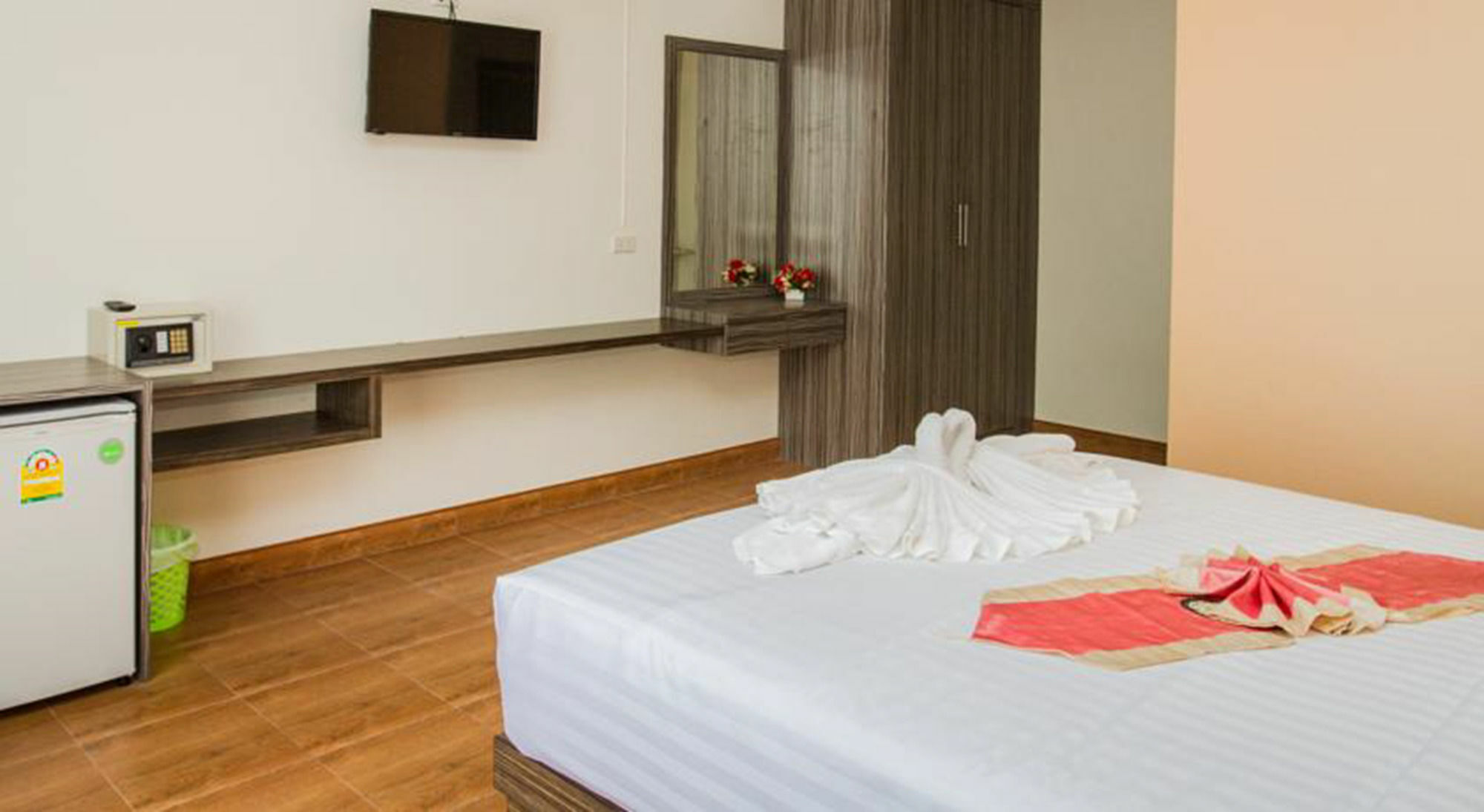 Hanuman Residence Phuket Buitenkant foto
